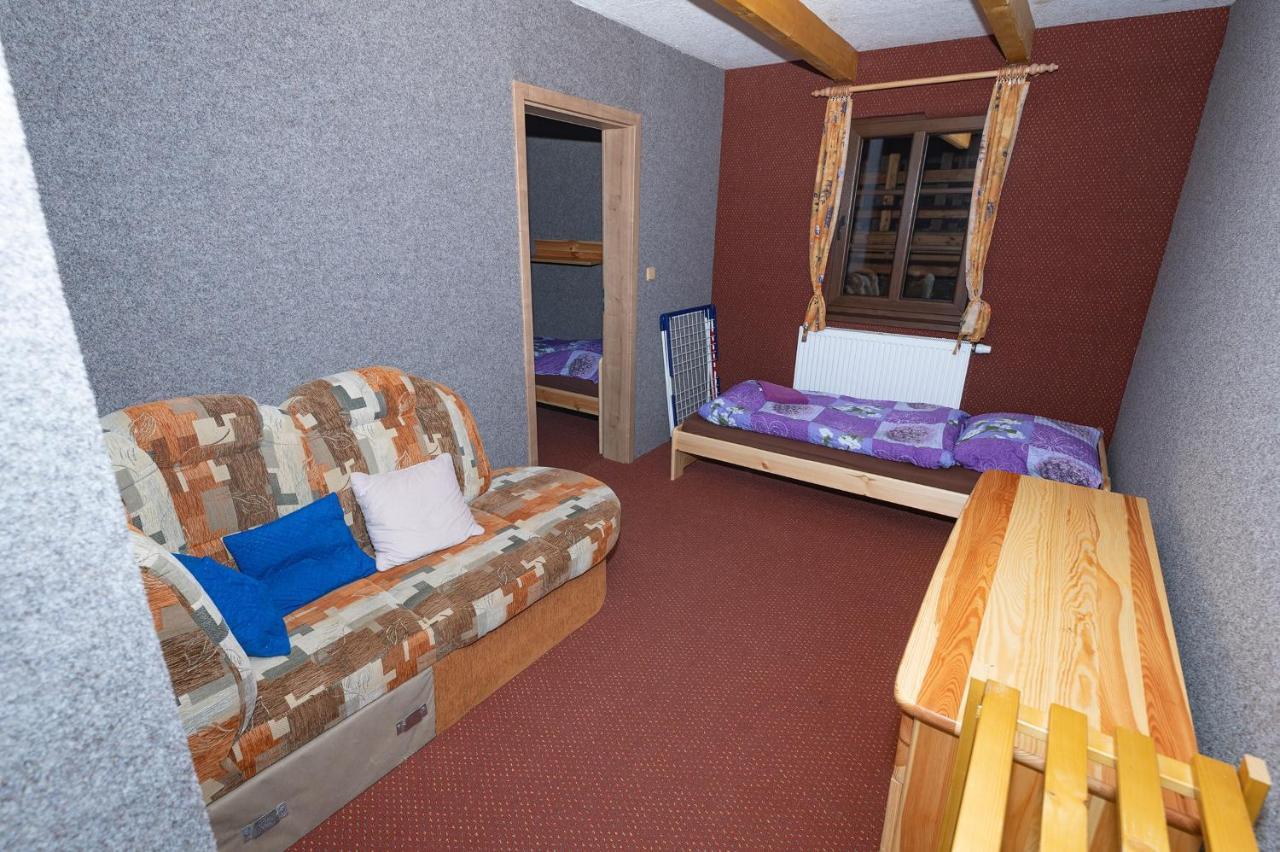 Penzion Harry Na Sjezdovce Krkonose Vysoke nad Jizerou Exterior photo